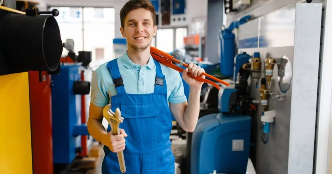 Ultimate Comparison of Plumbing Management Software – Scheduling, Invoicing, and More